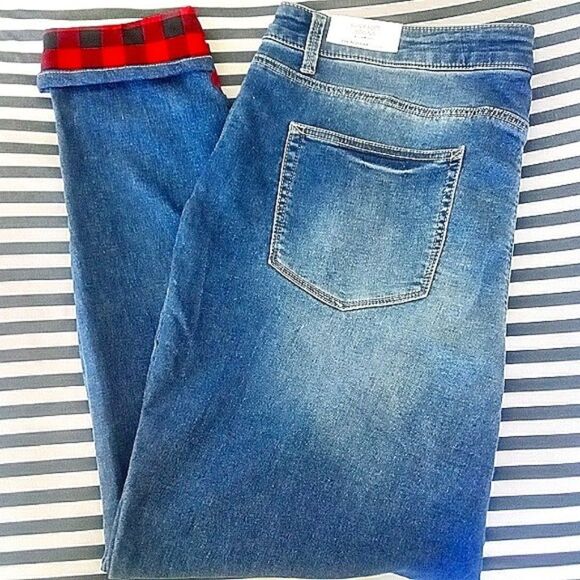 Womens m jeans by Maurices Mid-Rise Super Soft Jeggings Size 22 W Regular - Picture 1 of 2